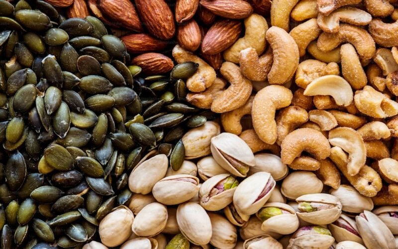 Best Fiber-Rich Snacks to Crush Afternoon Cravings (2026 Guide)