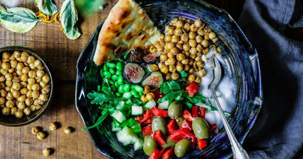 Plant-Based Protein for Weight Loss: The Complete Guide to Losing Weight on Plants (2026)