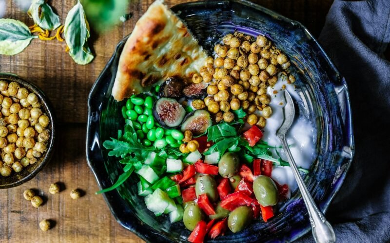 Plant-Based Protein for Weight Loss: The Complete Guide to Losing Weight on Plants (2026)