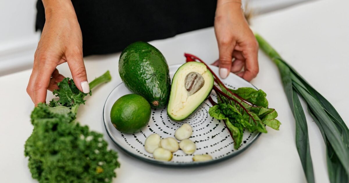 Thyroid Diet: Foods to Eat & Avoid for Optimal Health