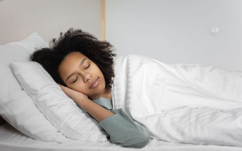 Sleep & Weight Loss: The Unseen Connection Revealed