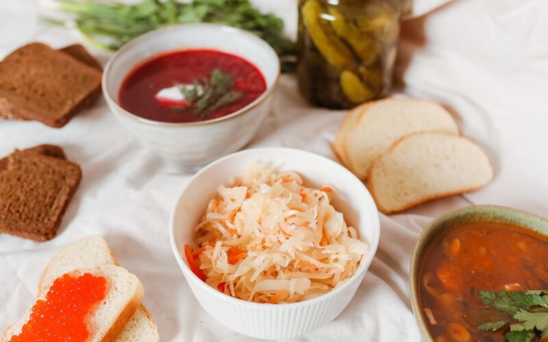 Gut Health Foods: Your Daily Guide to a Thriving Gut